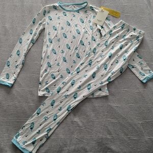 Kyte BABY White and Blue Pajama Set